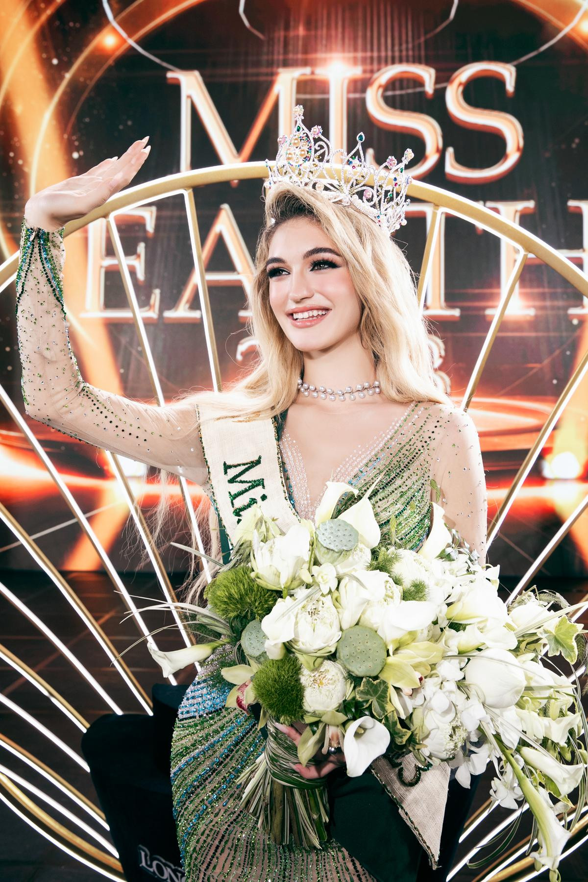 Ban giám khảo Miss Earth - Trương Ngọc Ánh: 'Lan Anh được làm Á hậu 2 quốc tế là một kỷ lục' Ảnh 3