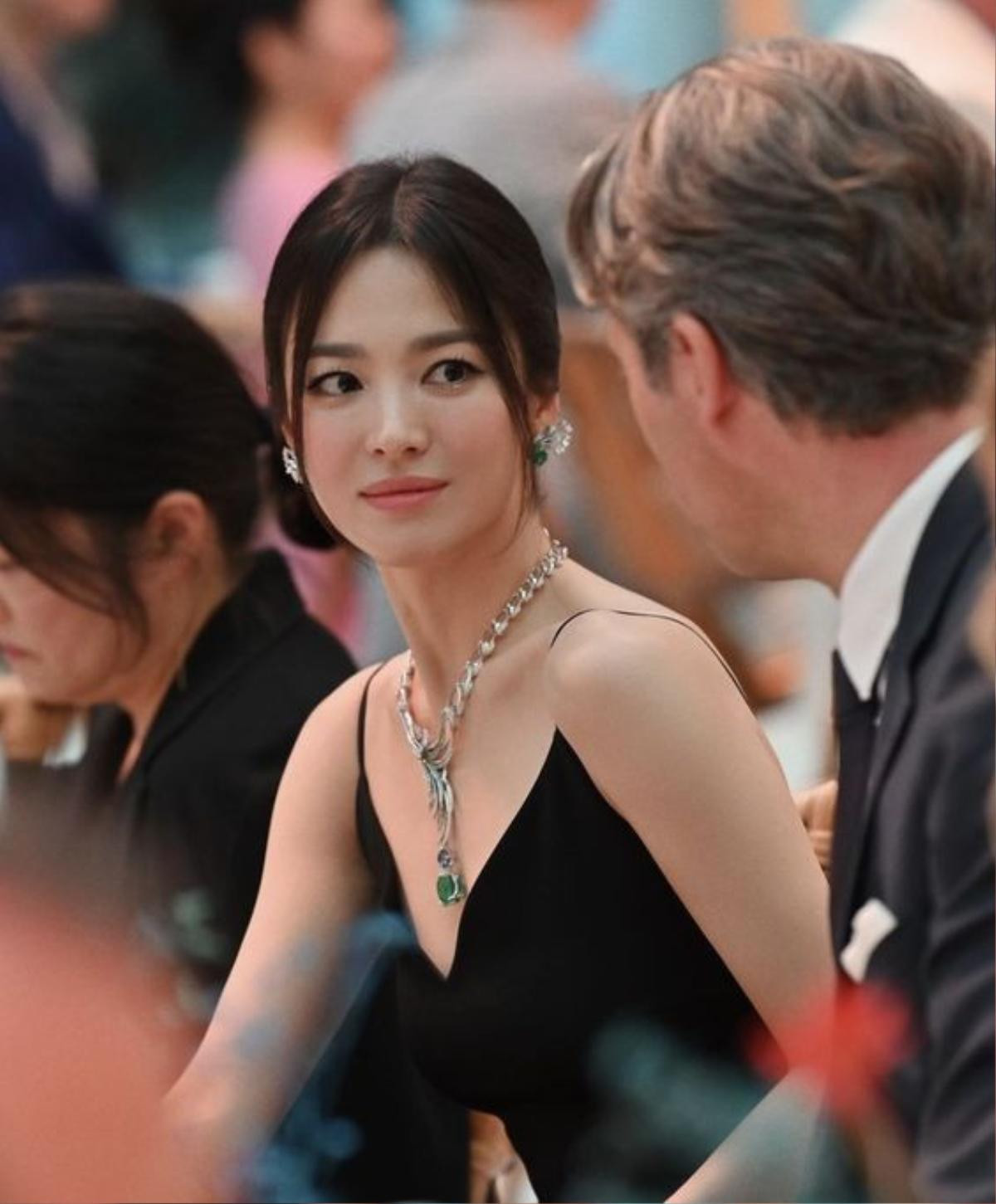 Song Hye Kyo lần đầu khoe tình mới, fans rần rần chúc mừng vì thần tượng có hạnh phúc sau nhiều năm Ảnh 1