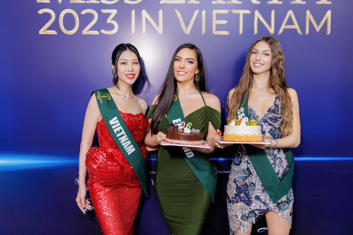 Đại diện Việt Nam té trên thảm xanh Miss Earth 2023, biểu cảm gây chú ý sau sự cố Ảnh 4