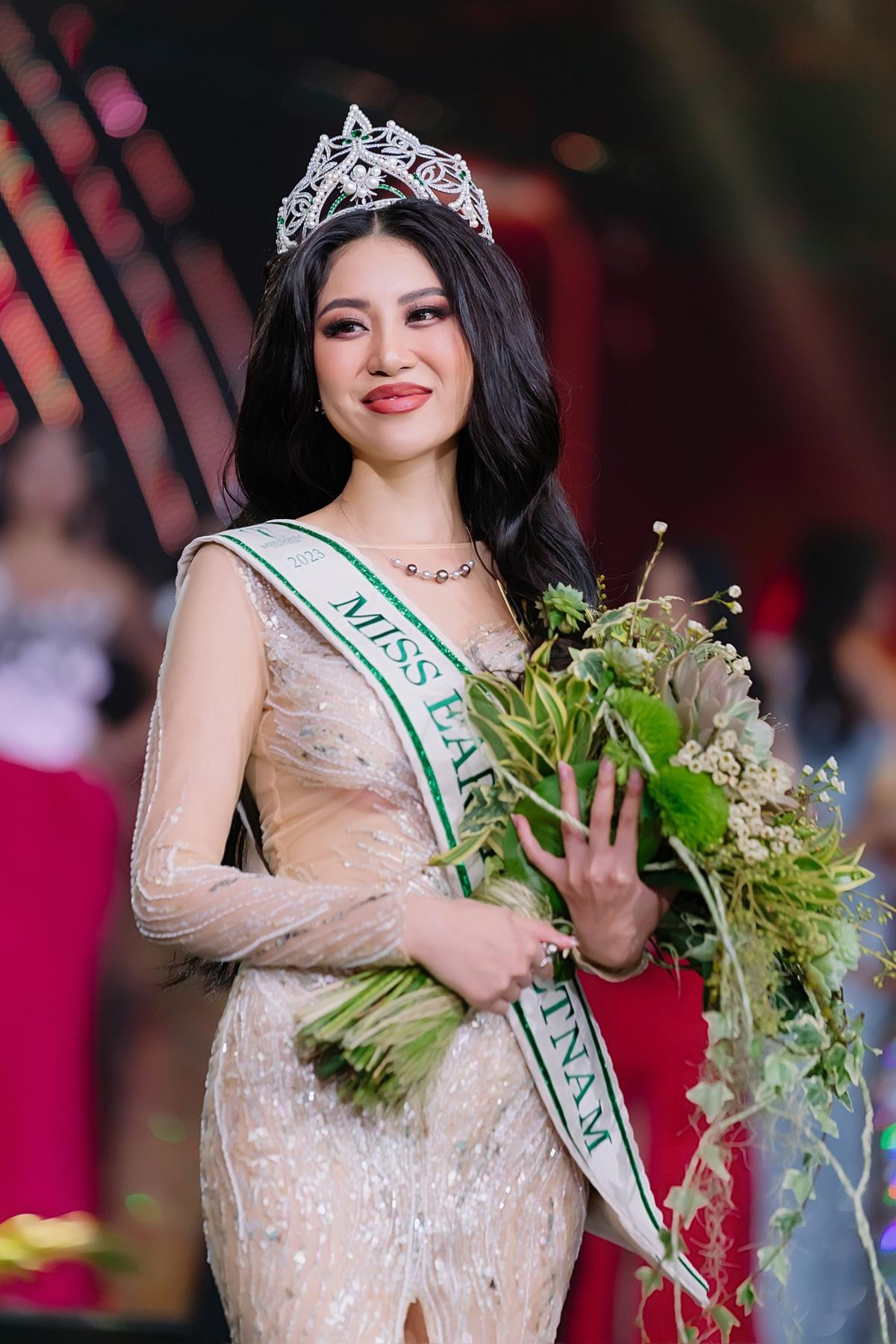 Trương Ngọc Ánh lên tiếng về nghi vấn trở thành đồng chủ tịch Miss Earth, nhắn nhủ 1 điều với fan Ảnh 4