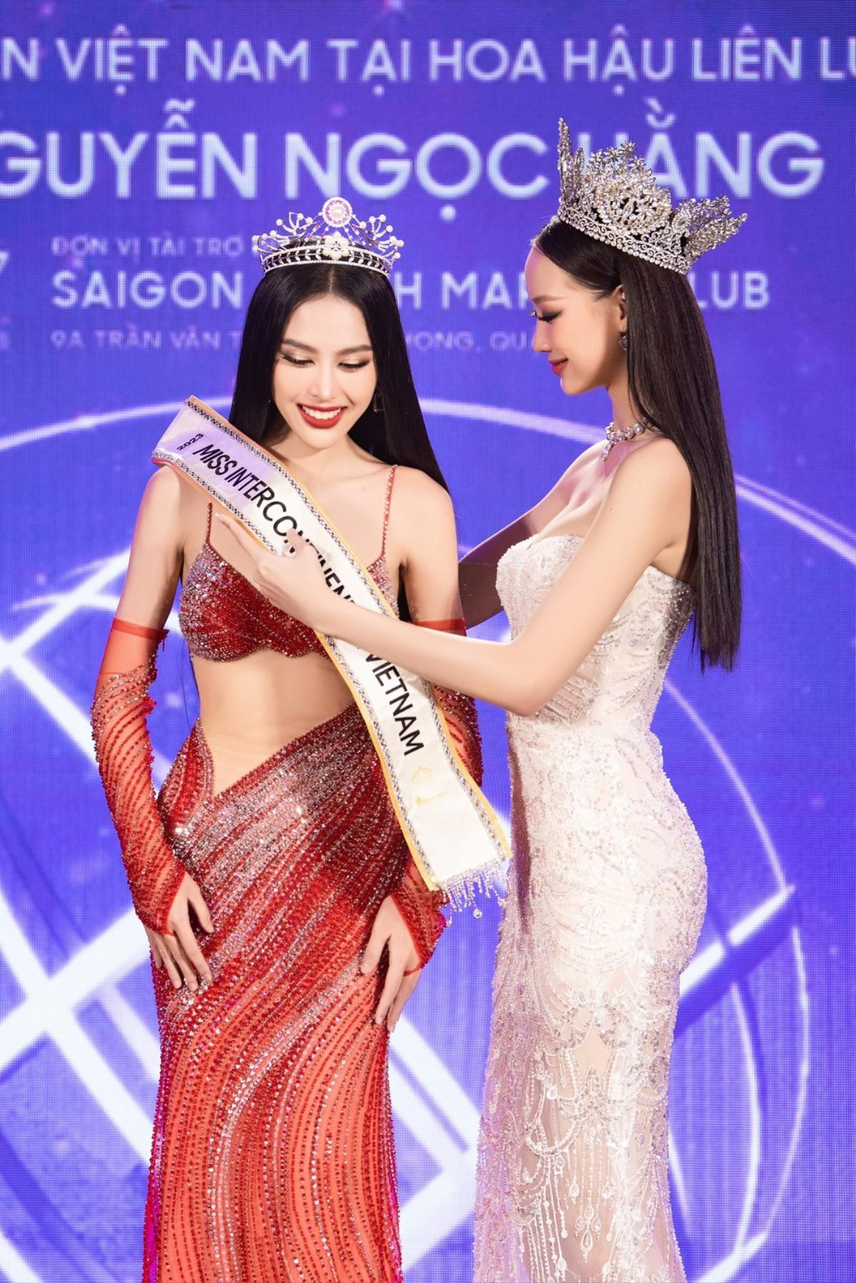 Bảo Ngọc chung khung hình với Ngọc Hằng tại tại Miss Intercontinental Ảnh 3