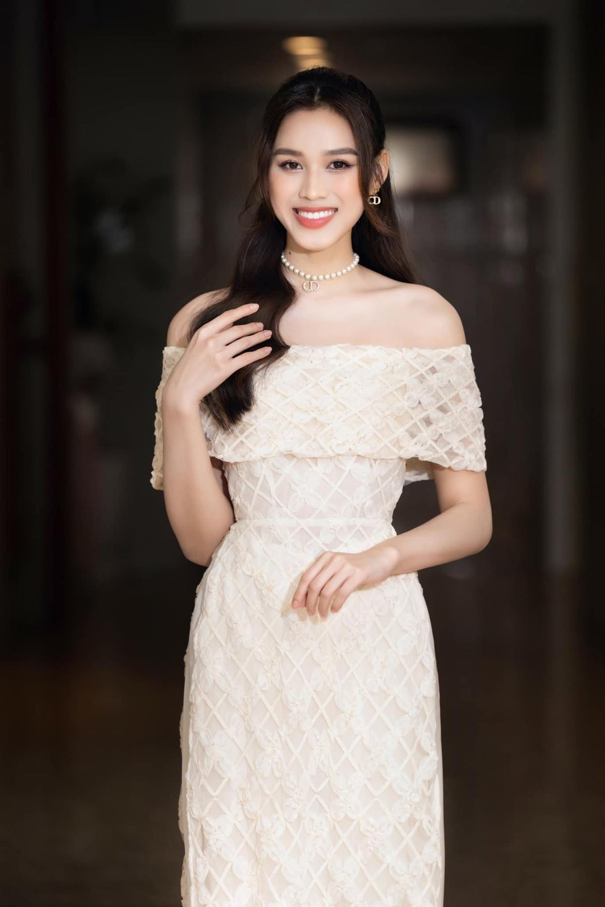 Hoa hậu Đỗ Thị Hà chia sẻ lúc đi thi Miss World, làm gì khi bị nói: 'Không xứng đáng'? Ảnh 3