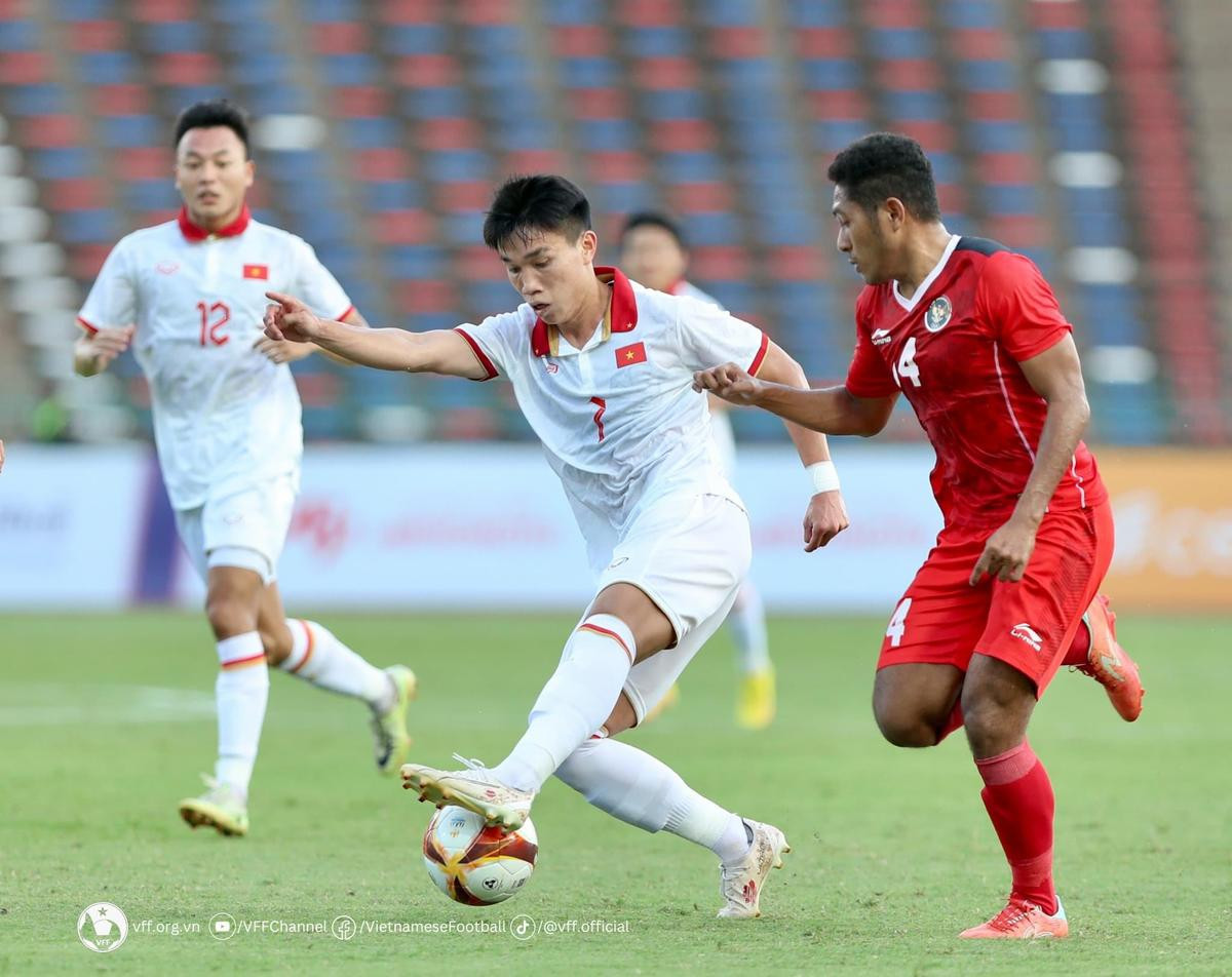 U22 Việt Nam được thưởng lớn cho thành tích giành HCĐ SEA Games 32 Ảnh 1