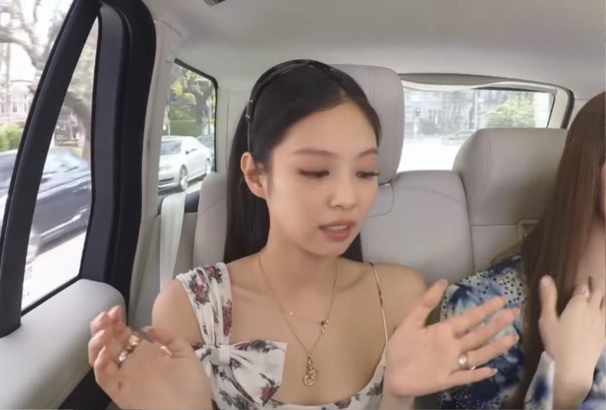 Phản ứng của netizen Hàn về nghi vấn V (BTS) và Jennie (Blackpink) dùng đồ đôi Ảnh 2