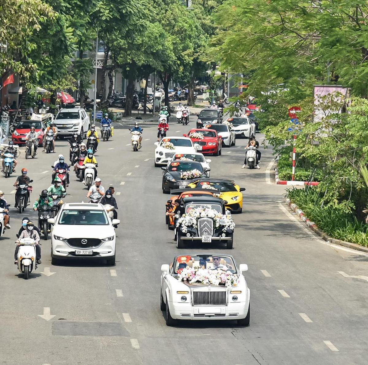 Dàn siêu xe hơn 200 tỷ đồng xuất hiện tại đám cưới gây sốt MXH, choáng hơn khi biết danh tính chú rể Ảnh 2