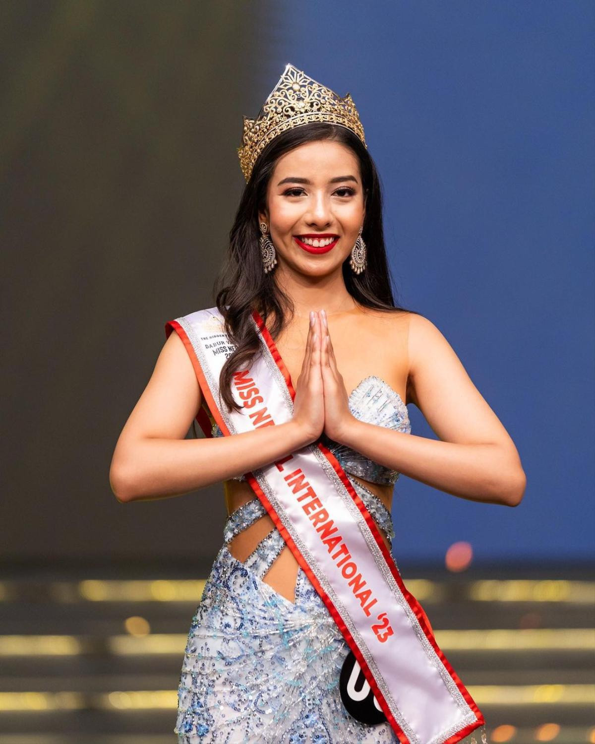 Đại diện Nepal tại Miss International lộ diện: Nhìn thua xa Phương Nhi về mọi mặt Ảnh 5