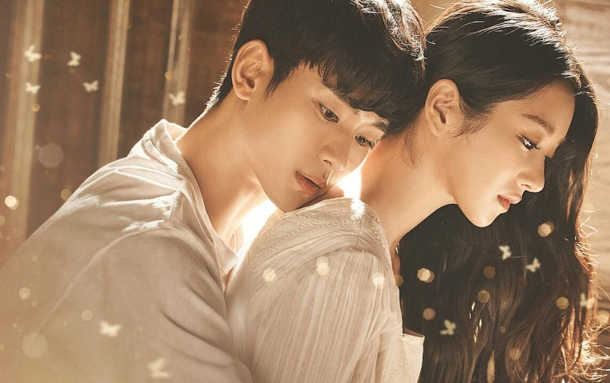 Lộ ảnh cưới của 'cụ giáo' Kim Soo Hyun, cô dâu xinh đẹp không kém Seo Ye Ji Ảnh 1