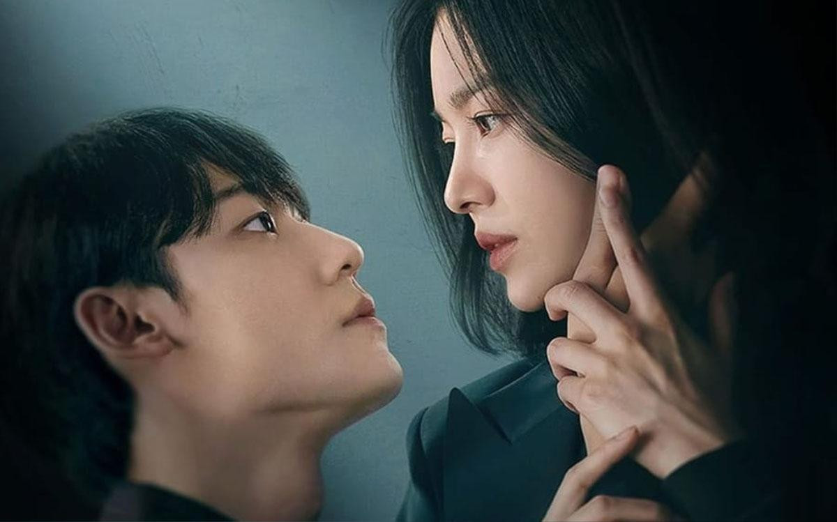 'Bạn trai' Song Hye Kyo quá đẳng cấp, thế này Song Joong Ki bao giờ mới sánh kịp? Ảnh 3