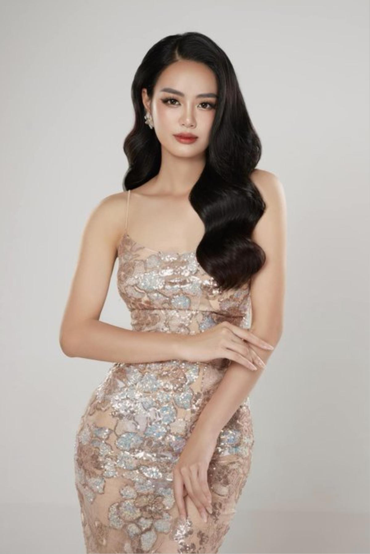 Nhan sắc và học vấn của nữ thủ môn cao gần 1m8 lọt vào chung kết Miss World Việt Nam 2023 Ảnh 3