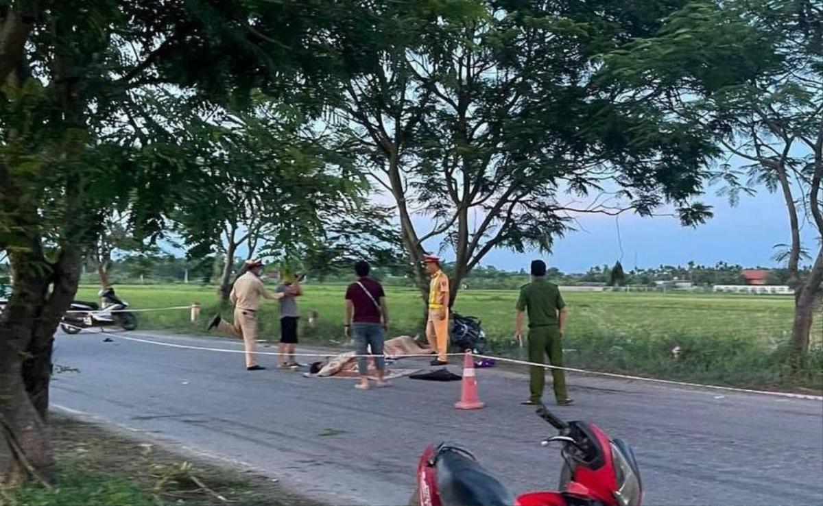 Đâm vào cây phượng ven đường, 2 anh em ruột tử vong thương tâm Ảnh 1