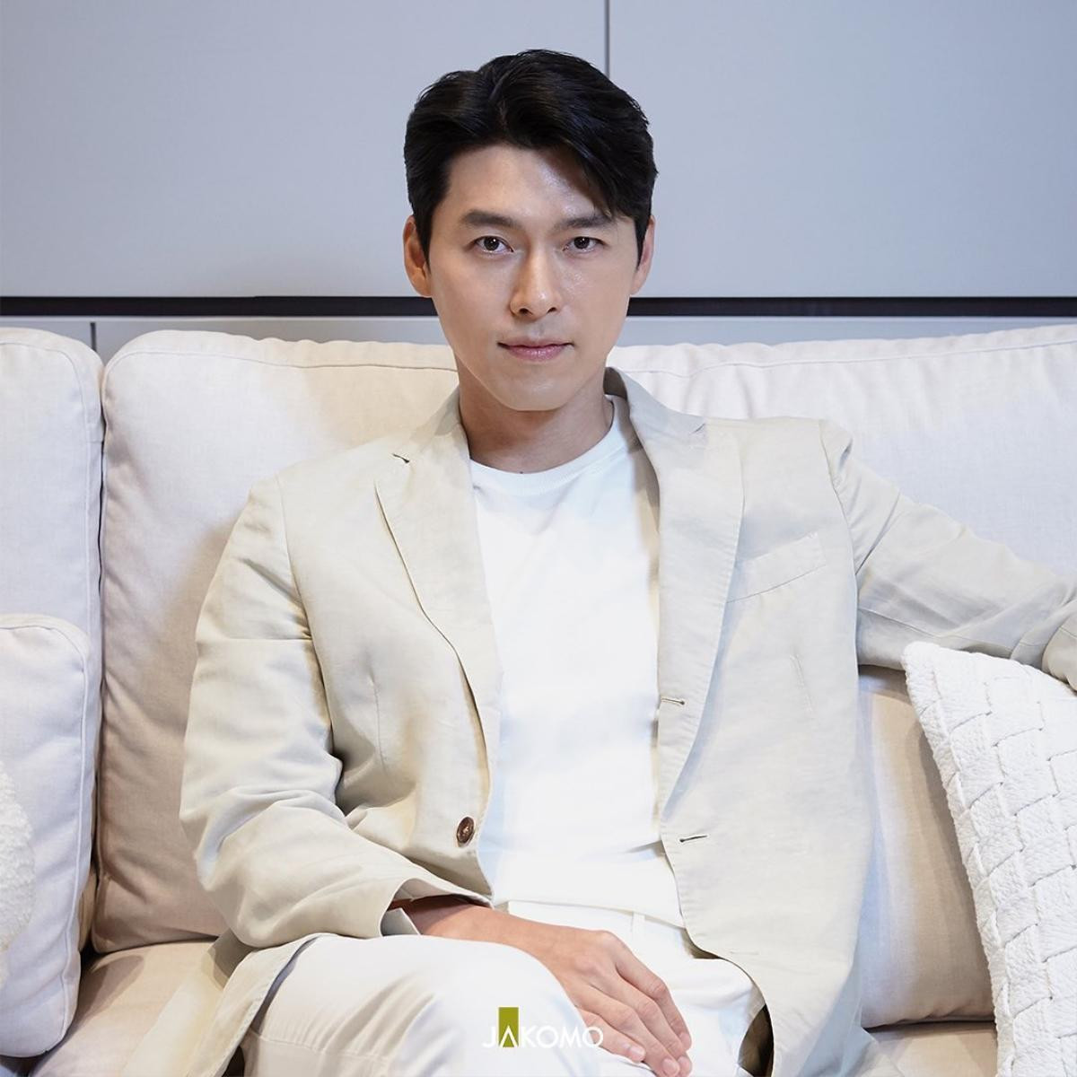 Bắt gặp Hyun Bin bế con trai bé xíu đi làm diễn viên, chưa biết diễn xuất thế nào nhưng khán giả vẫn rần rần Ảnh 2