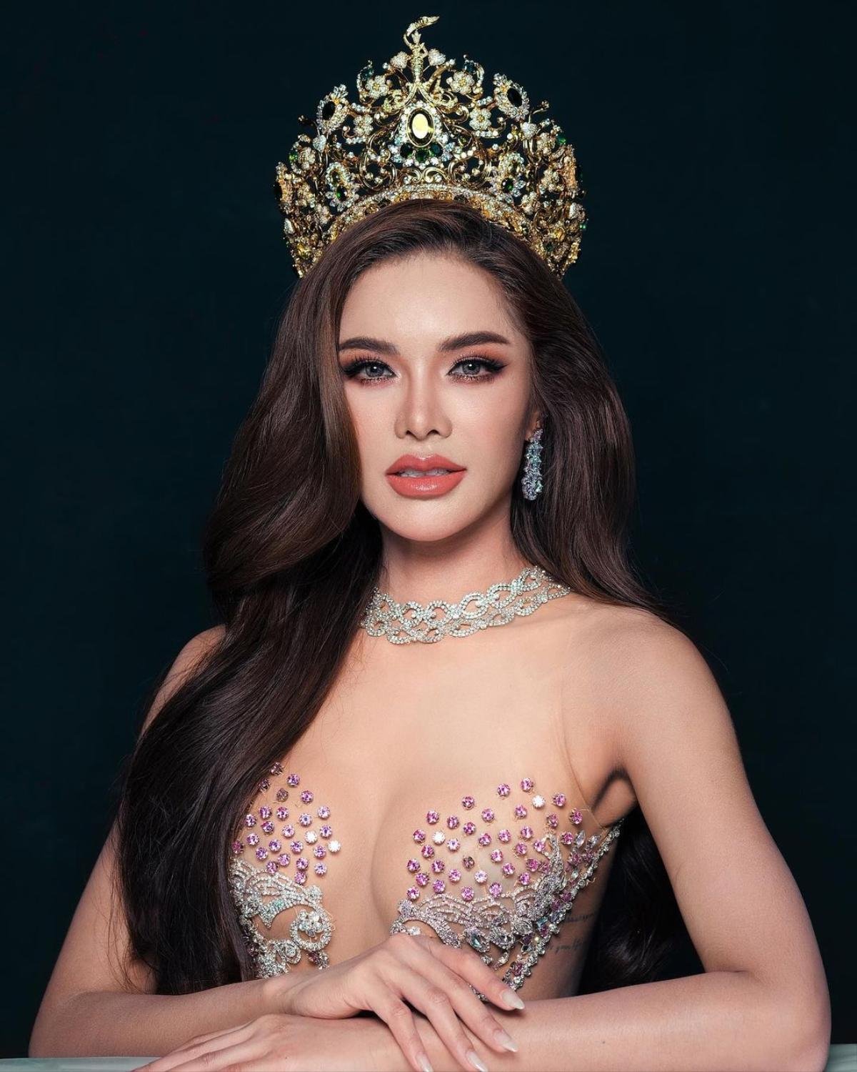 Miss Grand Thailand 2023 bị ví như 'tượng sáp' khi đọ sắc cùng Miss Grand International 2022 Ảnh 3