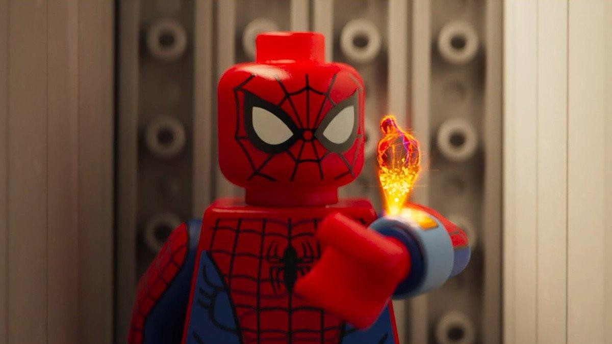 Hóa ra vũ trụ LEGO trong Spider-Man: Across The Spider-Verse do cậu bé 14 tuổi thực hiện Ảnh 2