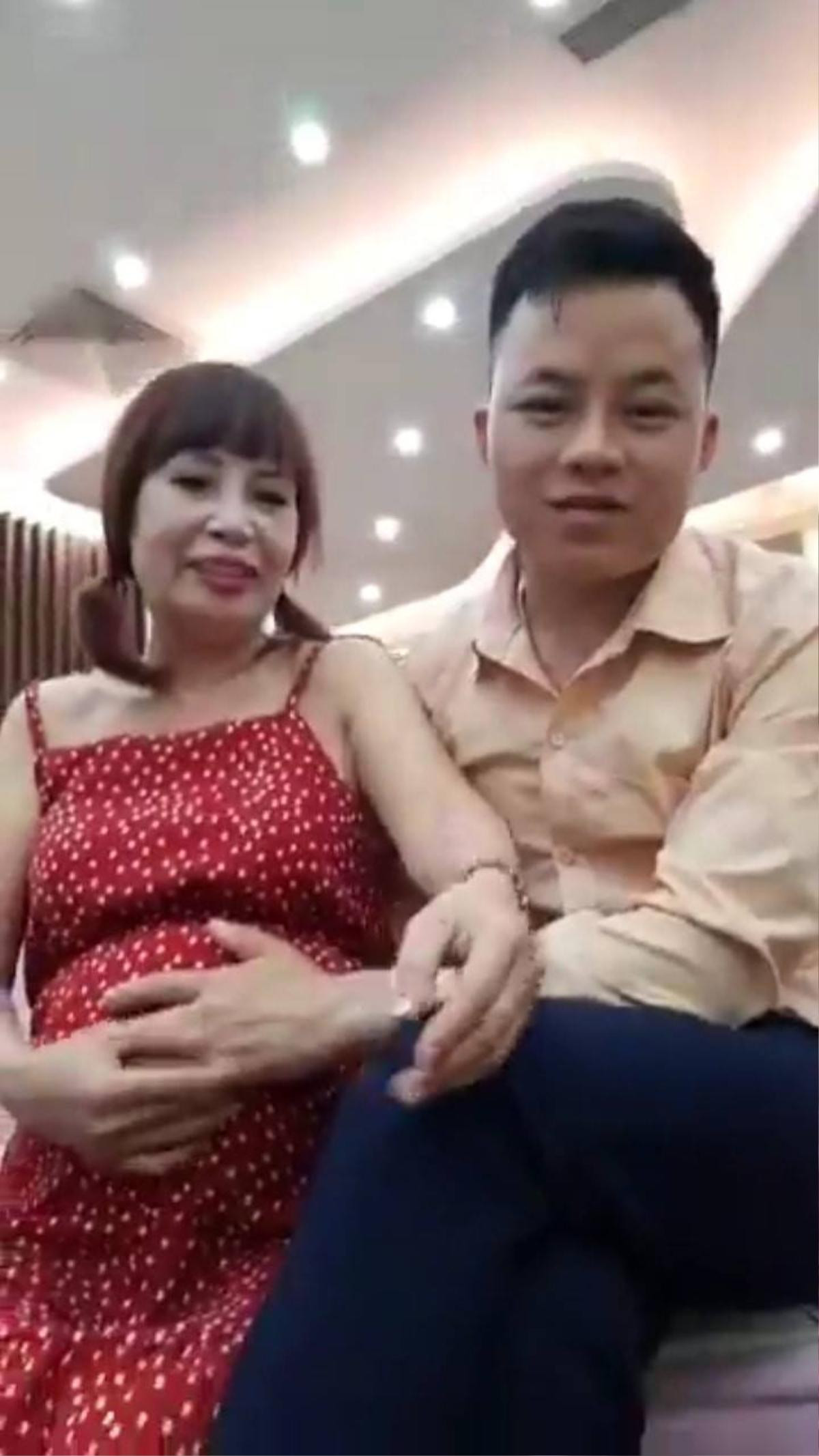 'Cô dâu 62 tuổi' cưới chồng trẻ khiến dân tình thảng thốt khi lộ nhan sắc thật qua livestream Ảnh 6