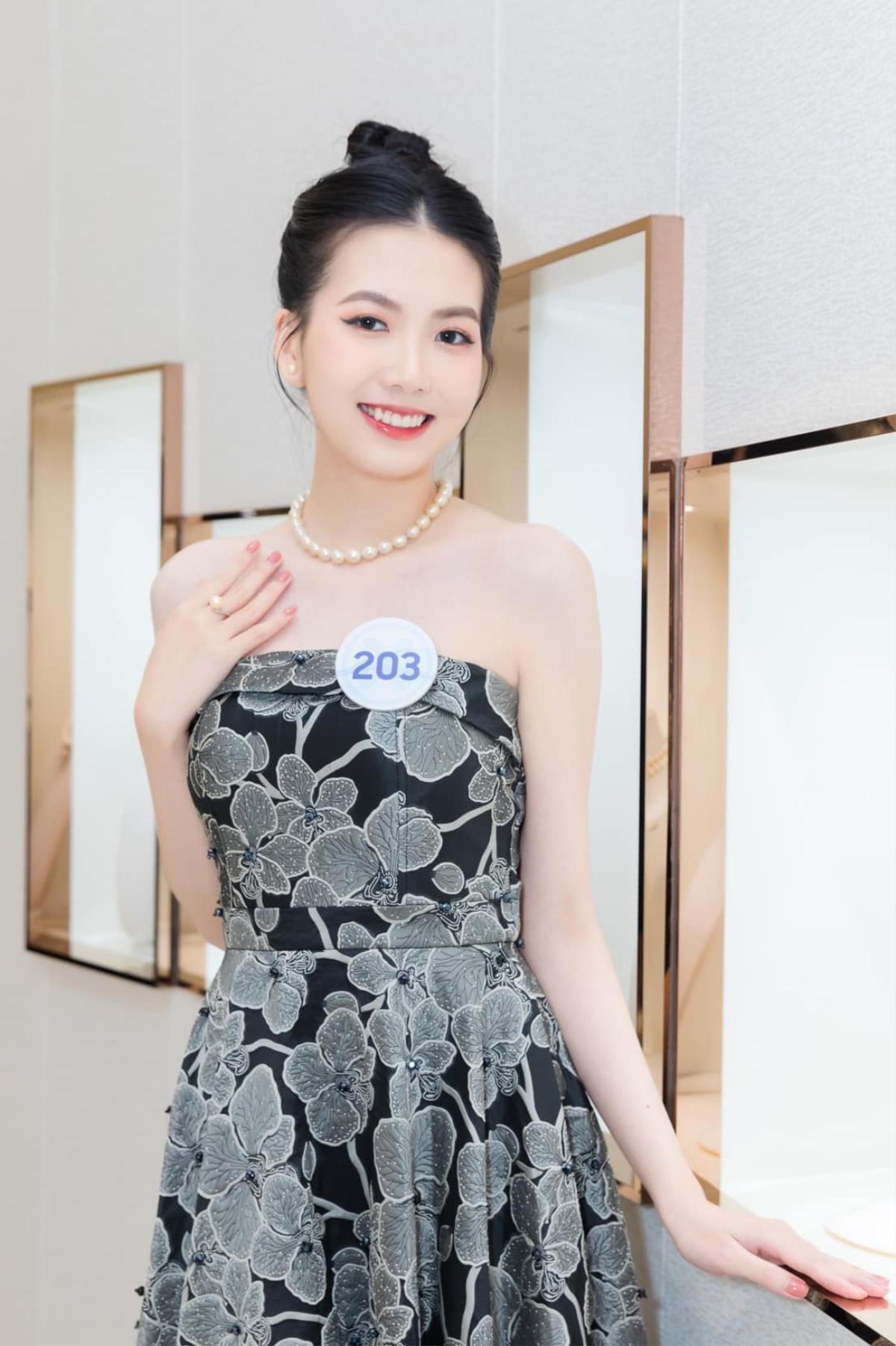 Loạt thí sinh Miss World VN 2023 sở hữu vòng eo nhỏ siêu thực, có người chỉ 55 cm! Ảnh 10