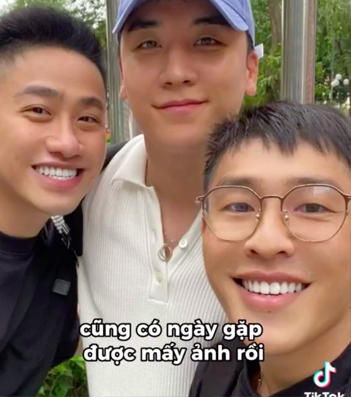 Seungri (Big Bang) âm thầm sang Việt Nam, thái độ khi gặp fan gây chú ý Ảnh 3