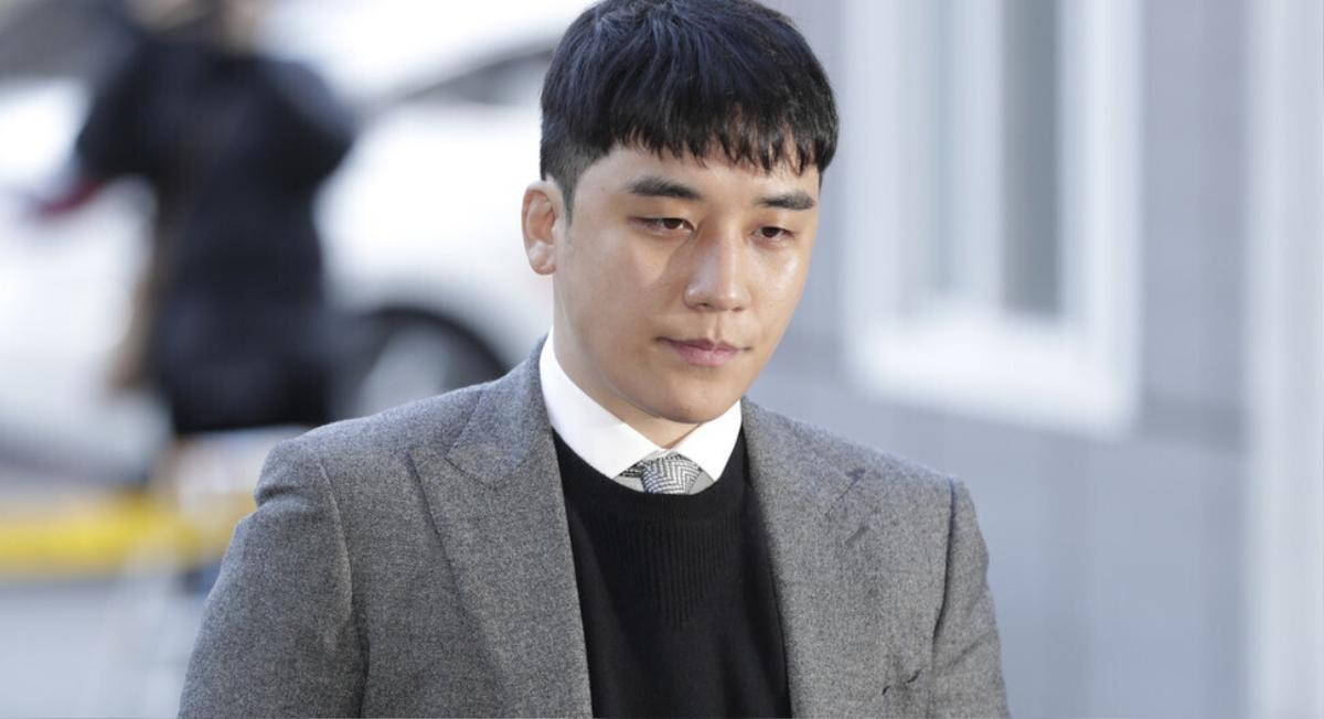 Seungri (Big Bang) âm thầm sang Việt Nam, thái độ khi gặp fan gây chú ý Ảnh 4