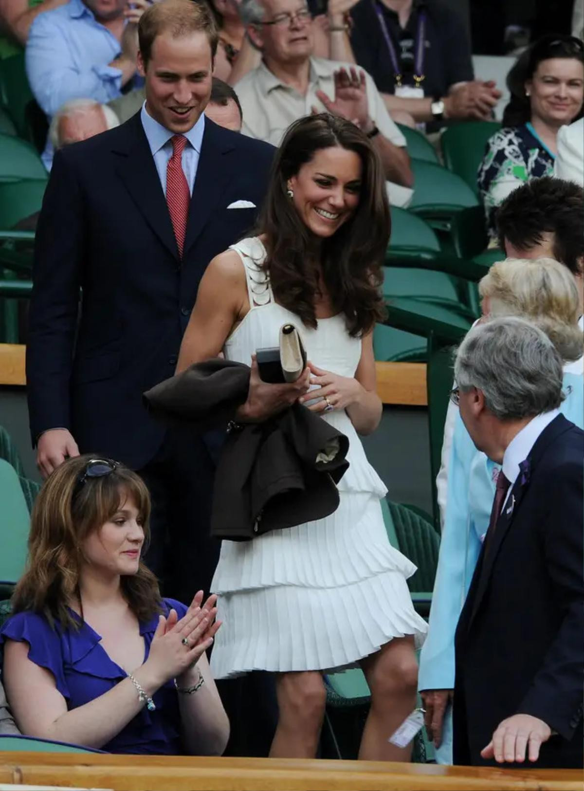 Không hổ danh 'biểu tượng thanh lịch', Kate Middleton tỏa sáng tại Wimbledon Ảnh 1