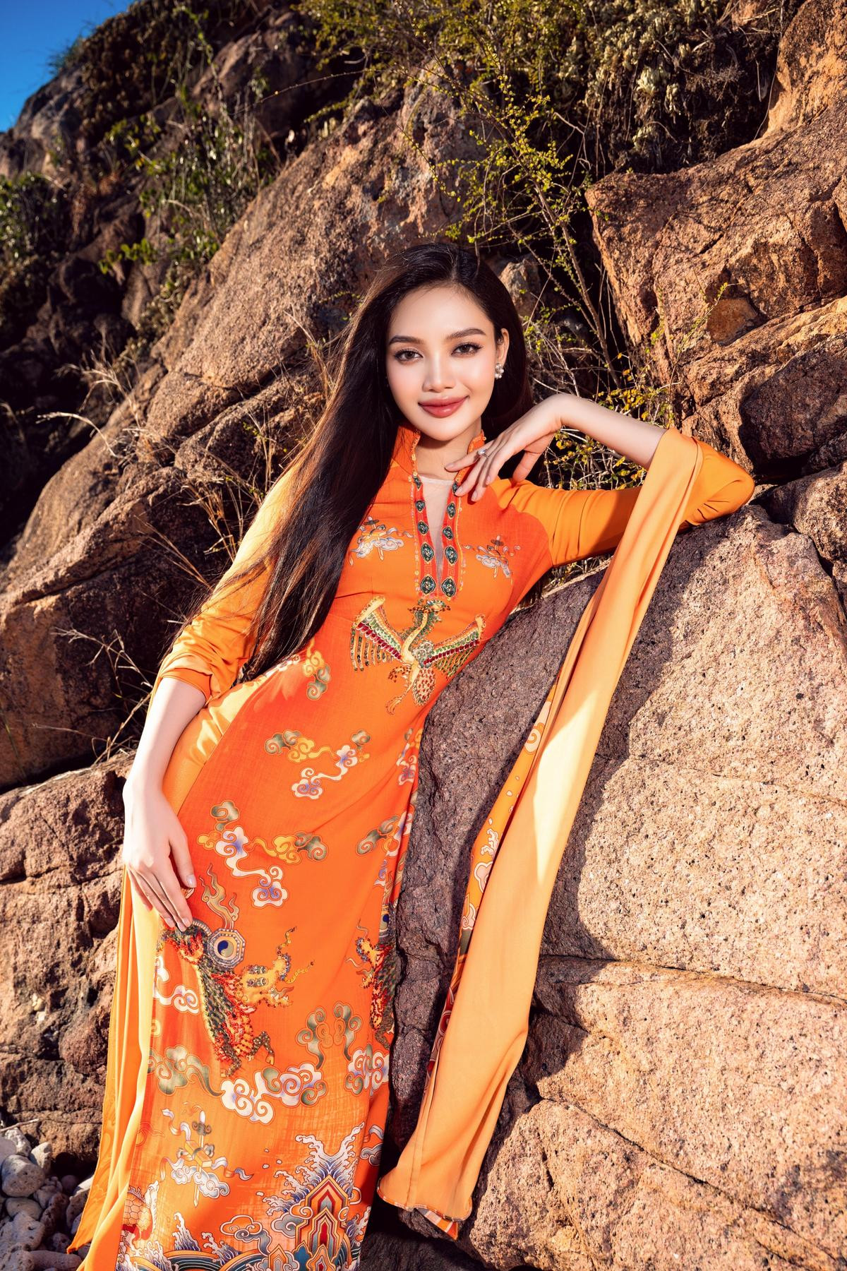 40 thí sinh Miss World VN trong tà áo dài, một nhan sắc đỉnh cao lộ diện! Ảnh 2