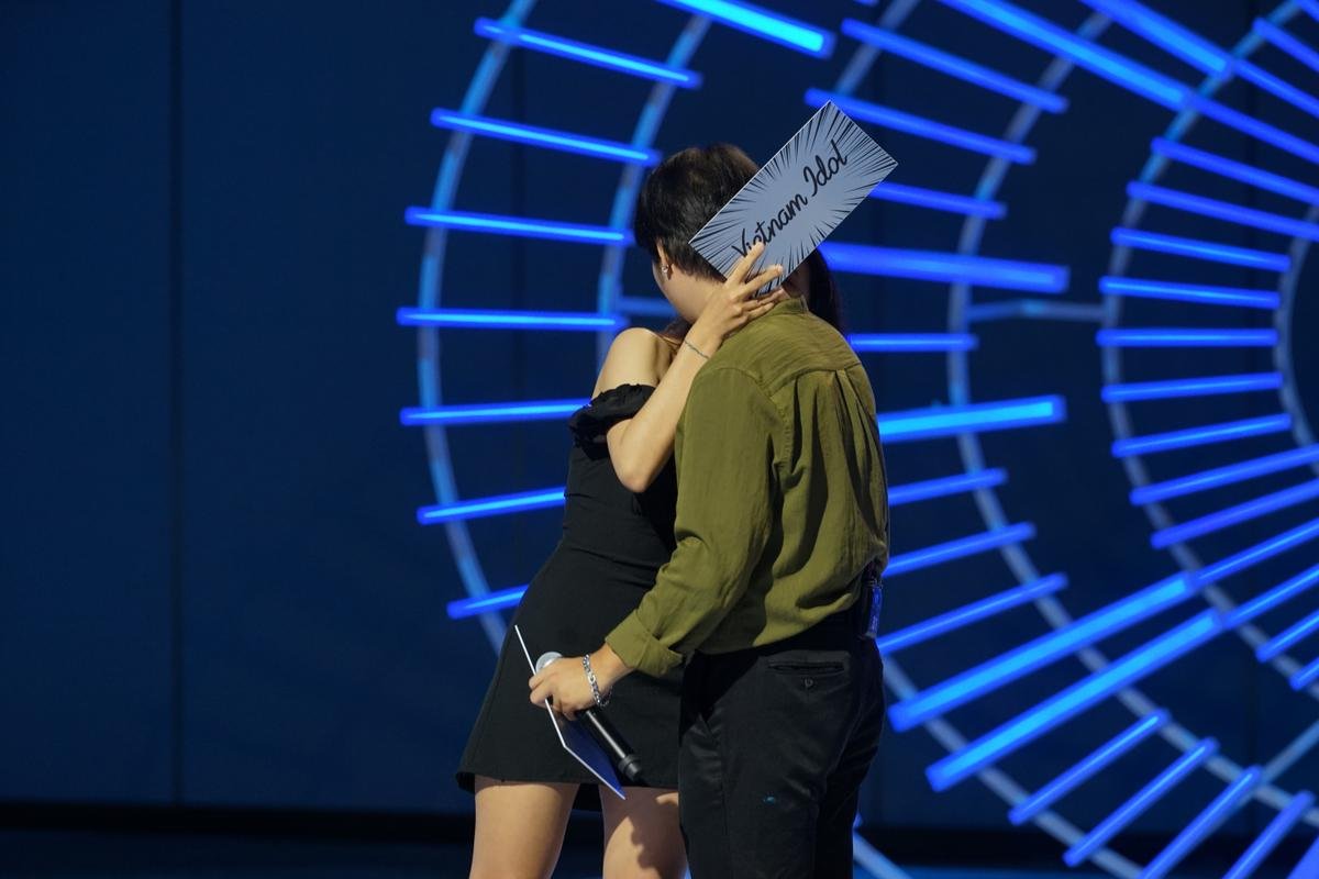 Tập 3 Vietnam Idol: Vòng đổi vé đầy bất ngờ, 'song vé vàng' lần đầu xuất hiện Ảnh 7