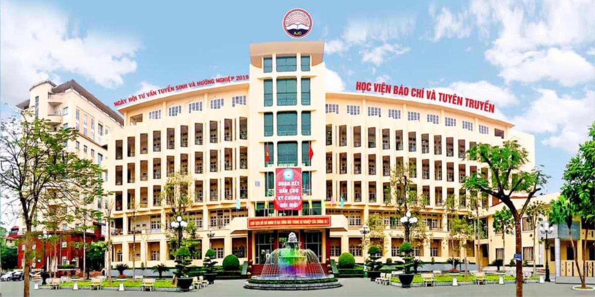 Điểm sàn năm 2023 của 2 trường đại học đào tạo ngành Báo chí hot nhất cả nước Ảnh 3