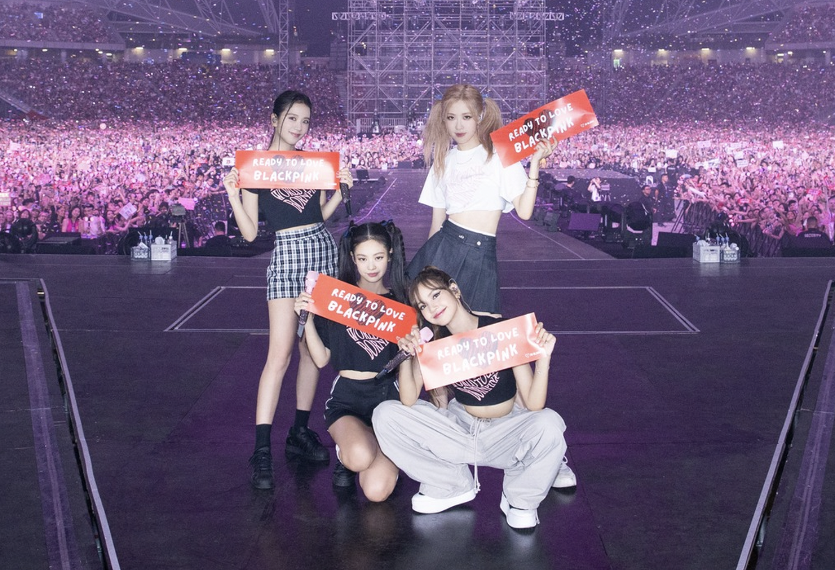 BLACKPINK nhảy See Tình của Hoàng Thùy Linh trong concert, tác giả bật khóc Ảnh 3