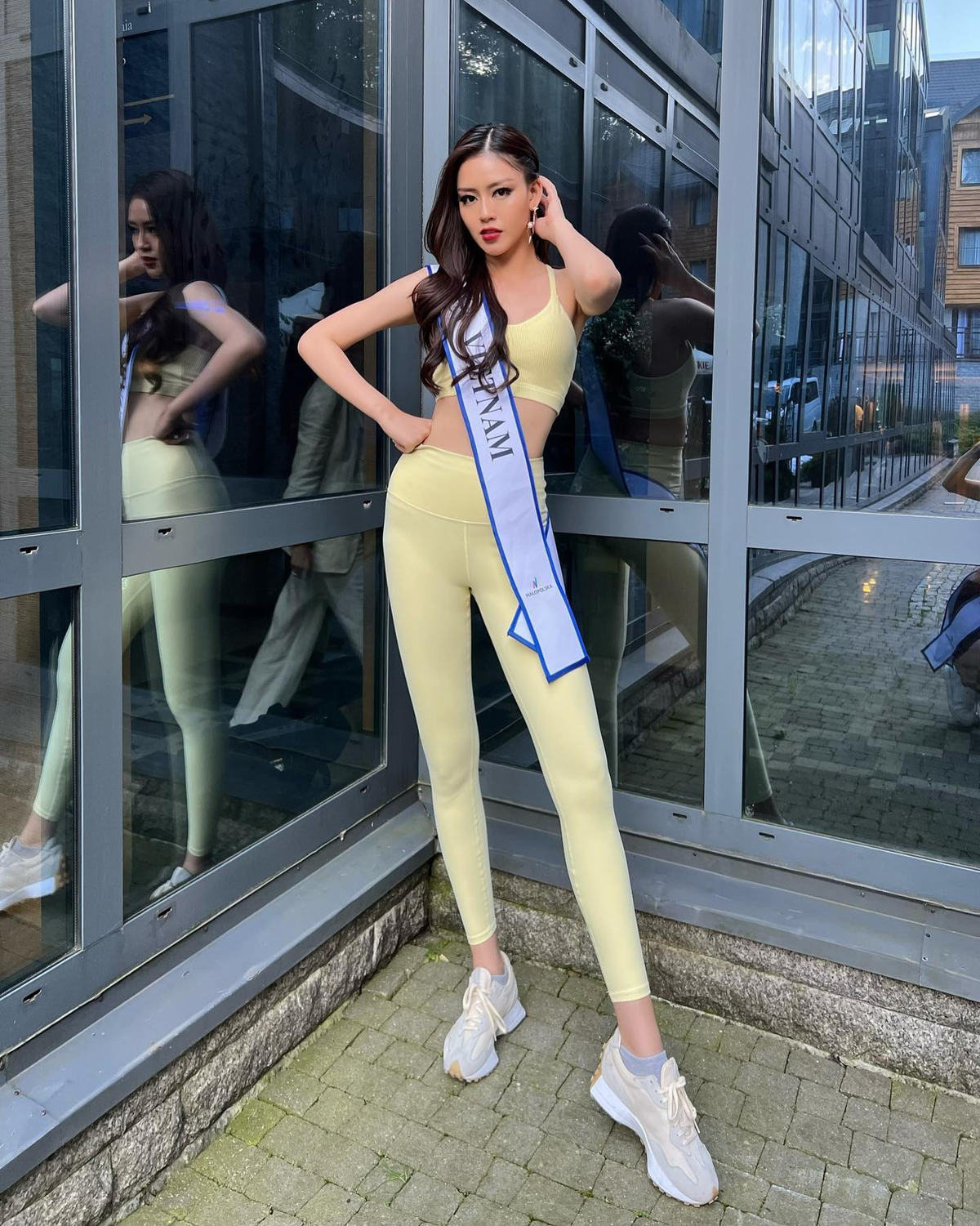 Đại diện Việt Nam tại Miss Supranational nuốt chửng đối thủ Hongkong trong 1 nốt nhạc Ảnh 4