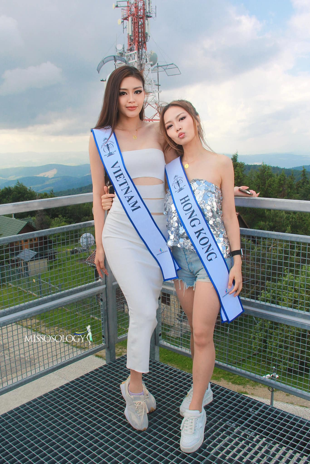 Đại diện Việt Nam tại Miss Supranational nuốt chửng đối thủ Hongkong trong 1 nốt nhạc Ảnh 1