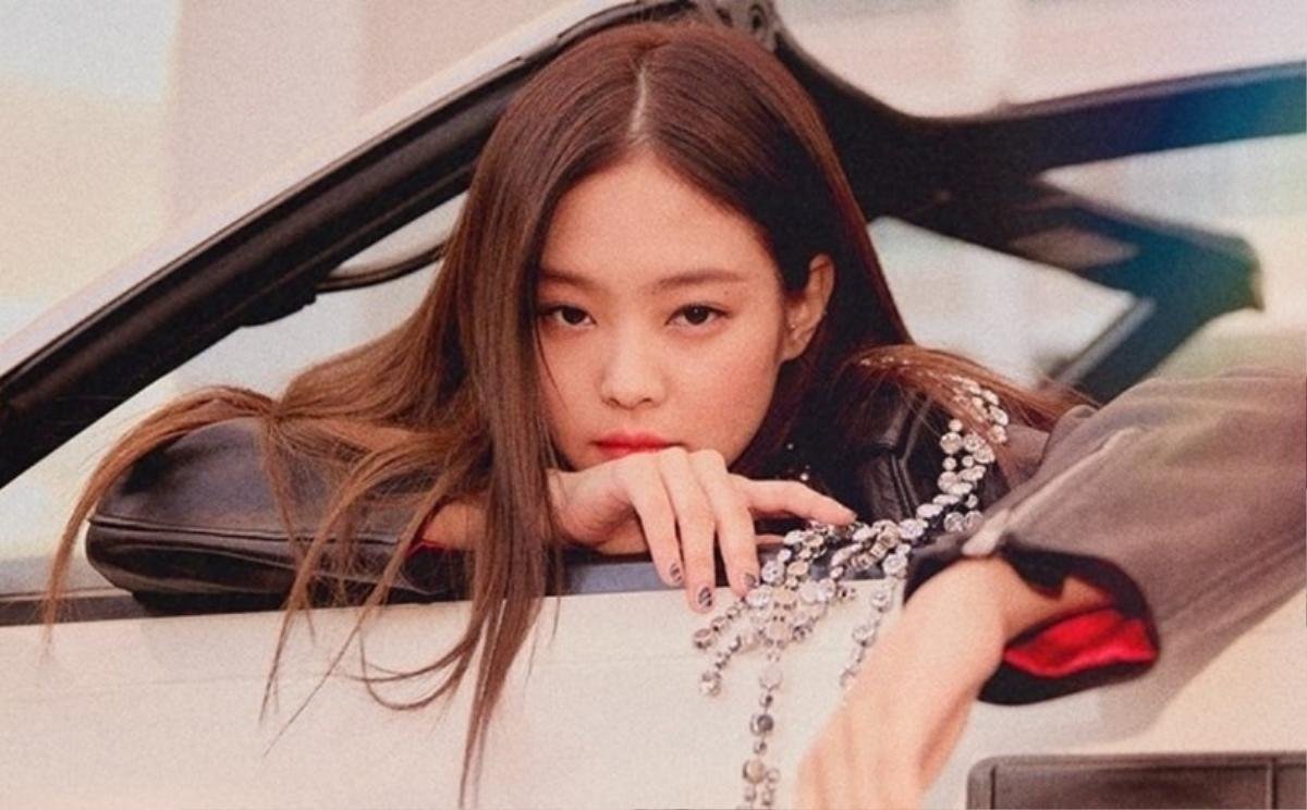 Jennie - V lộ diện cùng sân bay, cách nhau 30 phút: Trùng hợp hay có ẩn ý nào khác? Ảnh 5