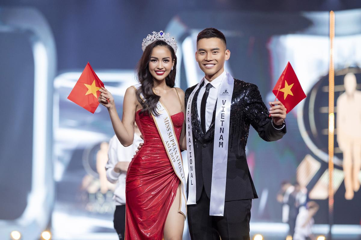 Đại diện Việt Nam 'cô đơn' tại Miss Supranational: Đối thủ tay trong tay với nam thần Ảnh 2