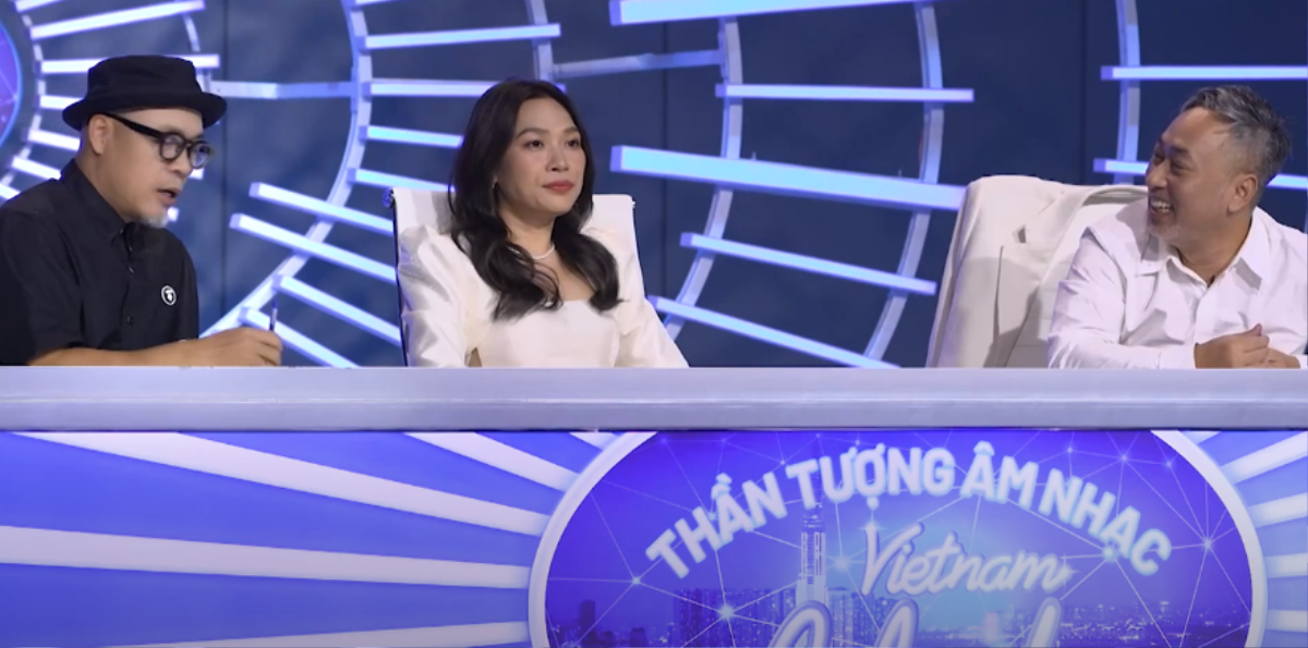 Đổ đứ đừ loạt biểu cảm cưng xỉu của Mỹ Tâm trong tập đầu tiên của Vietnam Idol 2023 Ảnh 5