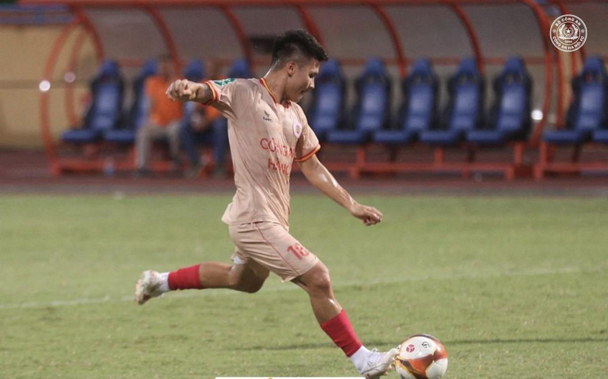 Quang Hải và Pau FC đã đúng khi chia tay nhau Ảnh 1