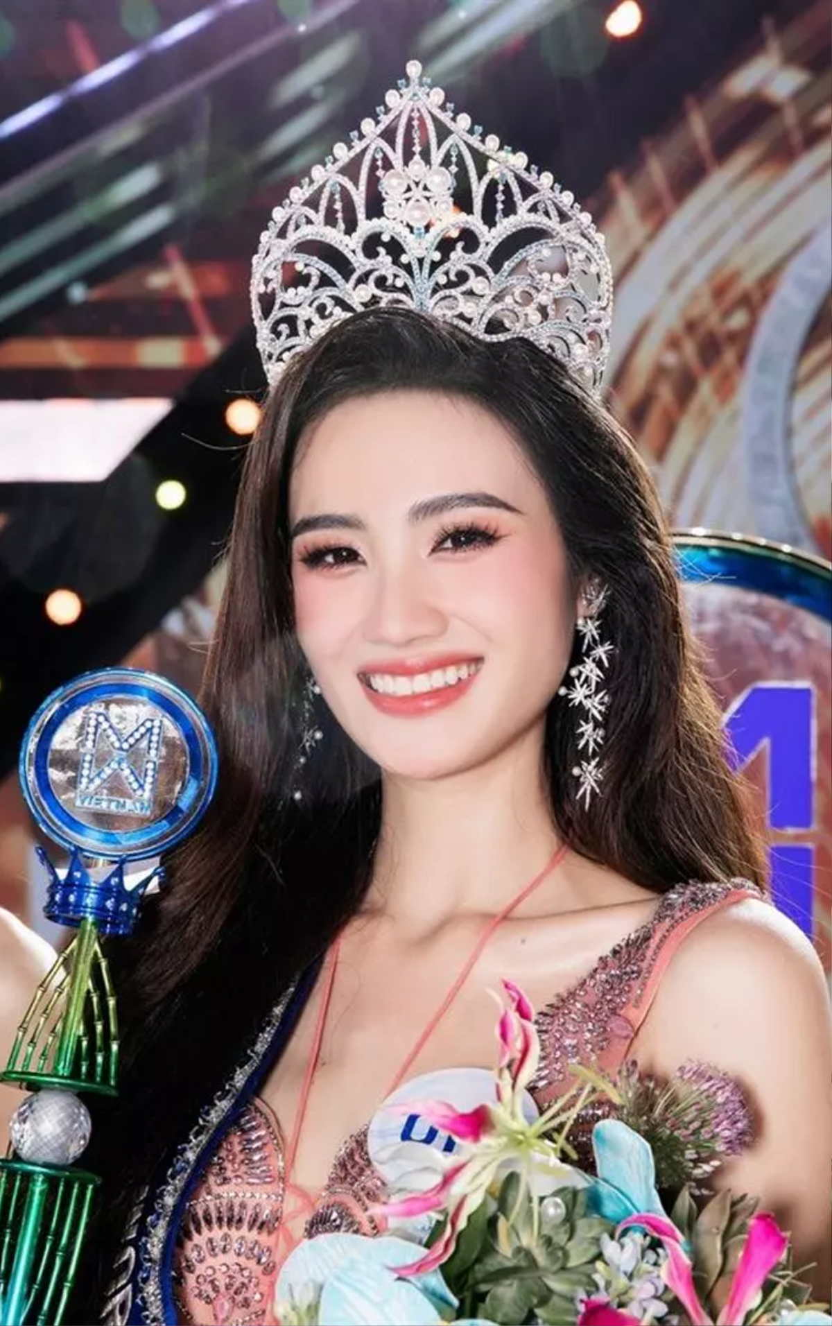 Hết Thanh Thủy, Bảo Ngọc lại được fan đề nghị thi Miss World thay Ý Nhi Ảnh 1