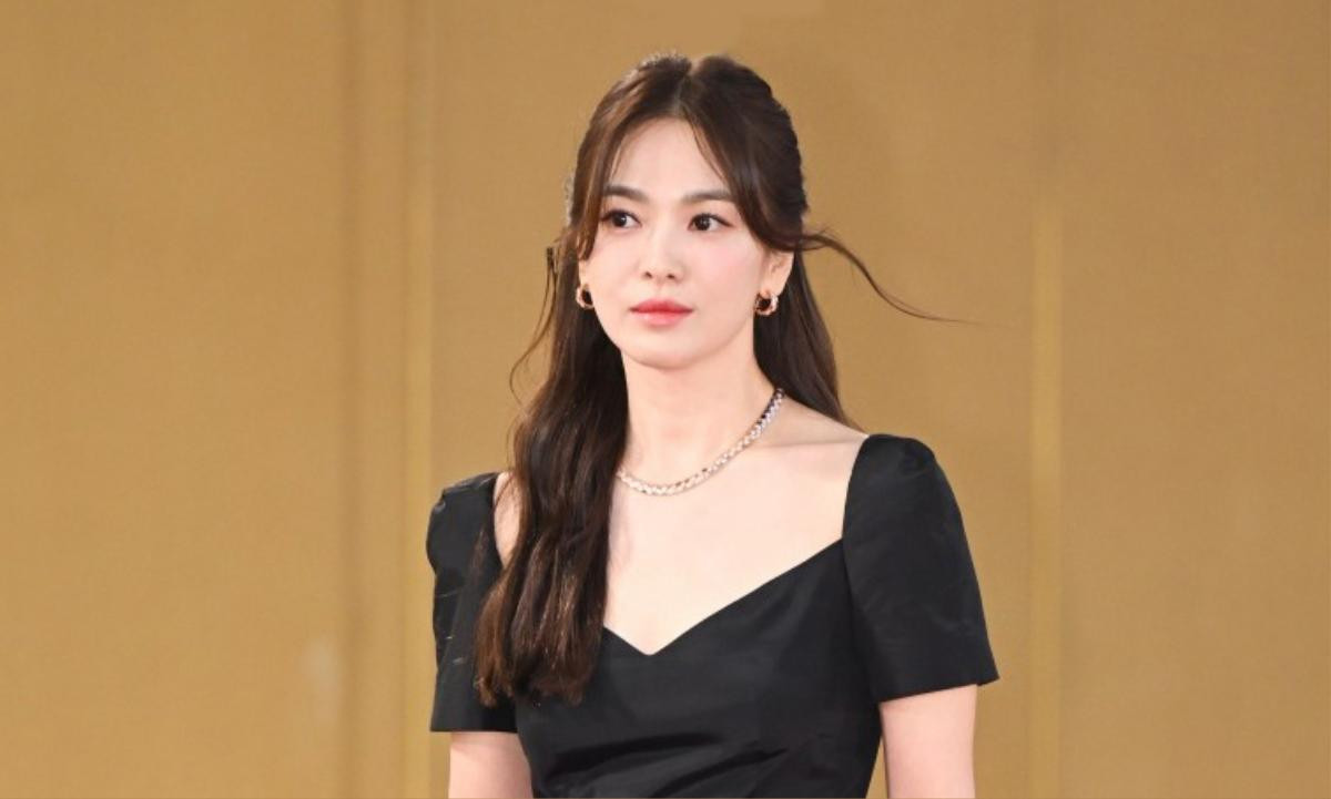 Nhan sắc 'băng thanh ngọc khiết' của Song Hye Kyo cách đây hơn 1 thập kỷ Ảnh 6