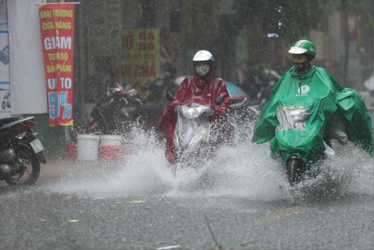 Dự báo thời tiết ngày 19/8: Mưa lớn ở khu vực Bắc Bộ, Tây Nguyên và Nam Bộ Ảnh 1