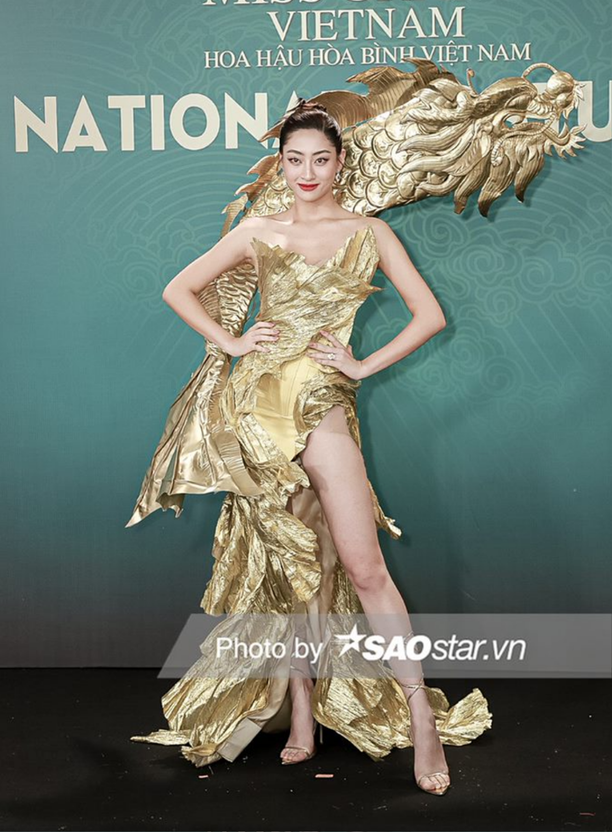 Thuỳ Tiên hoá 'nàng Mị', Mai Phương đạp xe lên thảm đỏ National Costume Ảnh 7