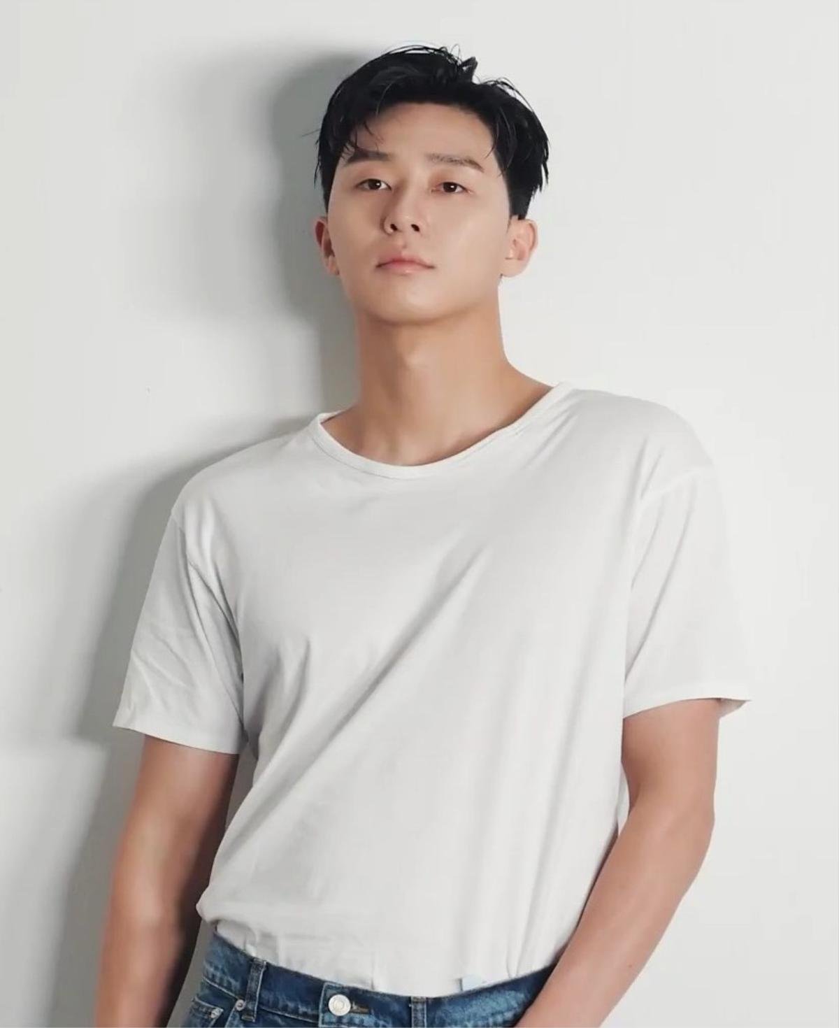 Sau nghi vấn hẹn hò, Park Seo Joon tiết lộ bị theo dõi khiến đời tư ảnh hưởng Ảnh 1