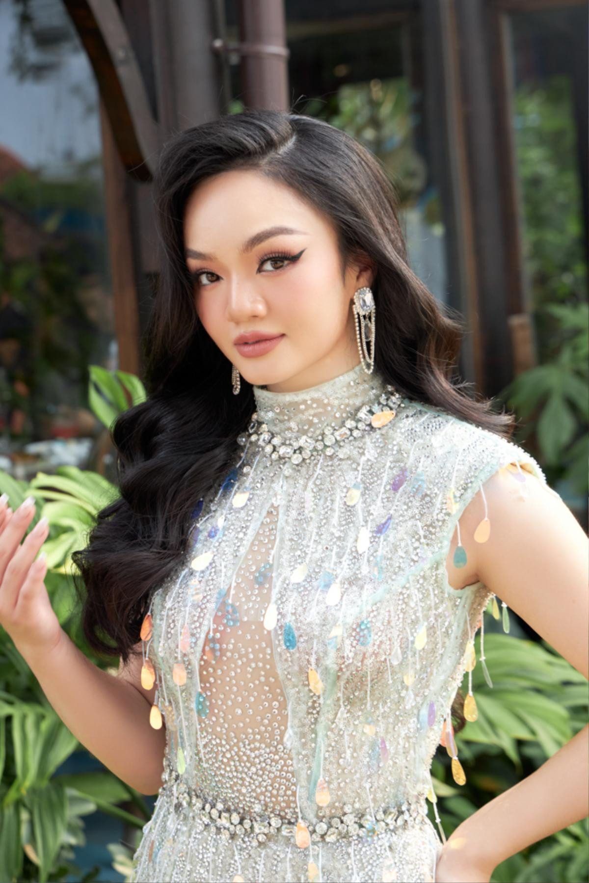 Mỹ nhân gốc Việt đăng quang Á hậu Miss Universe Canada 2023 Ảnh 2