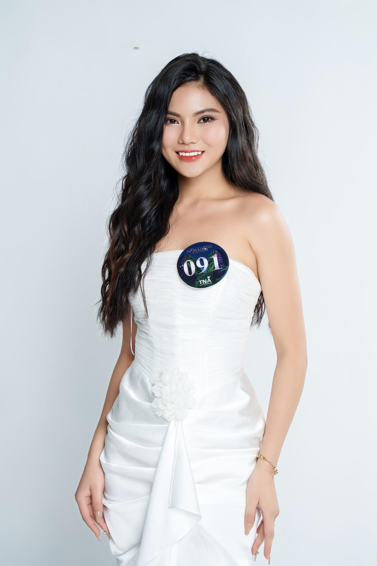 Thí sinh '5 lần 7 lượt thi hoa hậu' tiếp tục tranh tài ở Miss Earth VN 2023 Ảnh 8