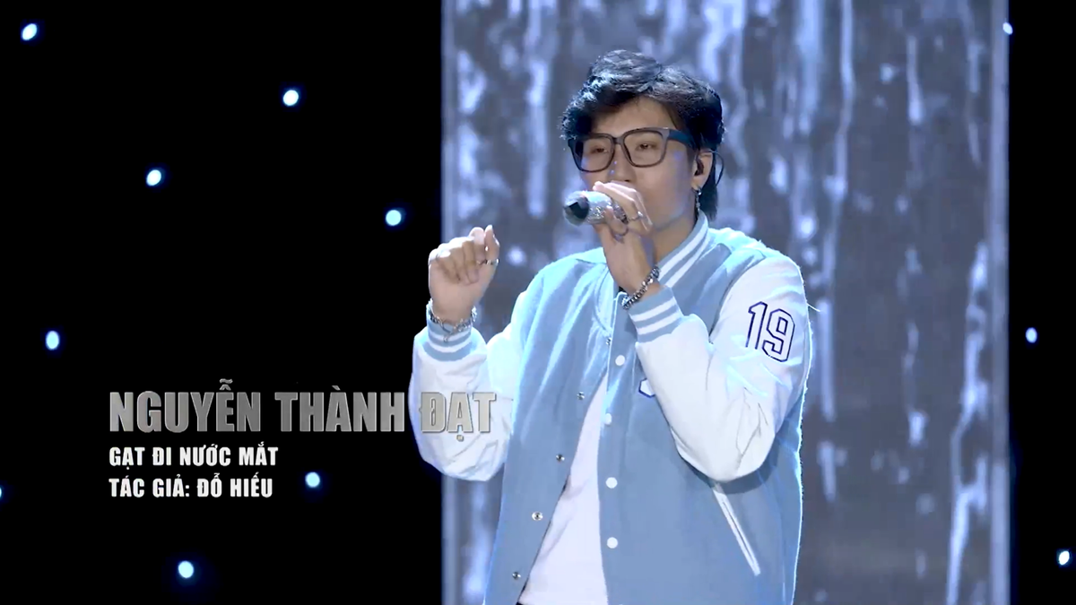 Tri Thức 'đụng độ' bạn thân trên sân khấu Vietnam Idol, BGK đắn đo lựa chọn Ảnh 4