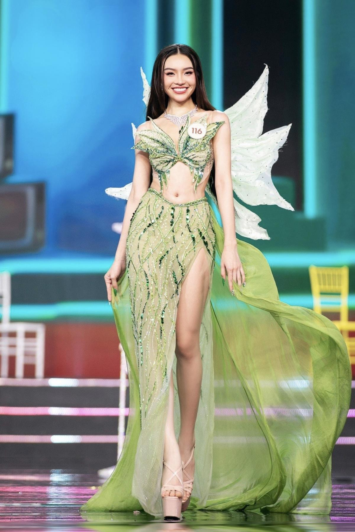 Thiên Ân diện bikinj khoe eo thon bên thí sinh Miss Grand VN 2023 Ảnh 9