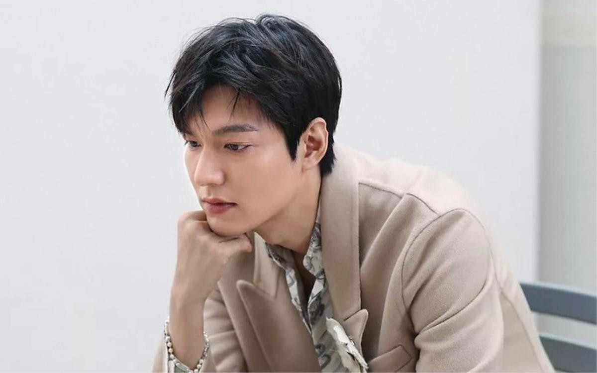 Từng sở hữu visual 'vô thực', Lee Min Ho lộ ảnh phát tướng trông thấy Ảnh 5