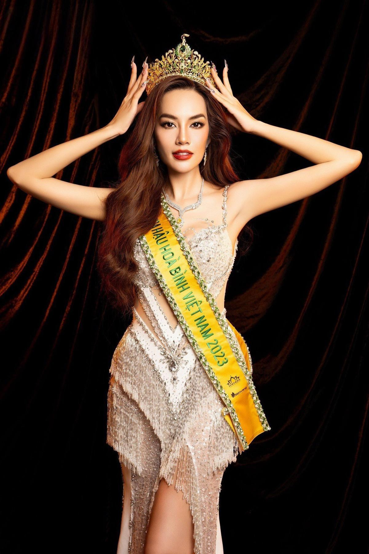 So kè học vấn của tân Miss Grand Vietnam 2023 và Đoàn Thiên Ân, ai đỉnh hơn? Ảnh 4