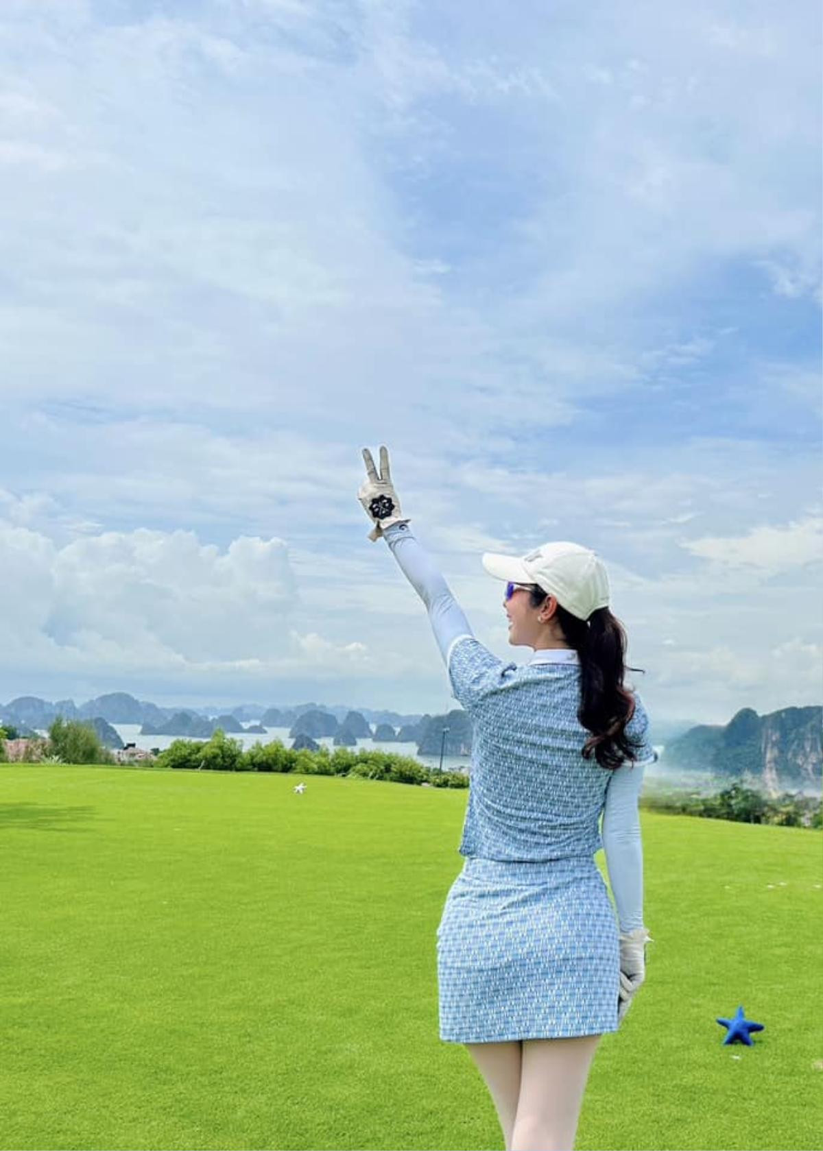 Jennifer Phạm cùng chồng doanh nhân đi đánh golf, có cử chỉ 'tình bể bình'! Ảnh 5