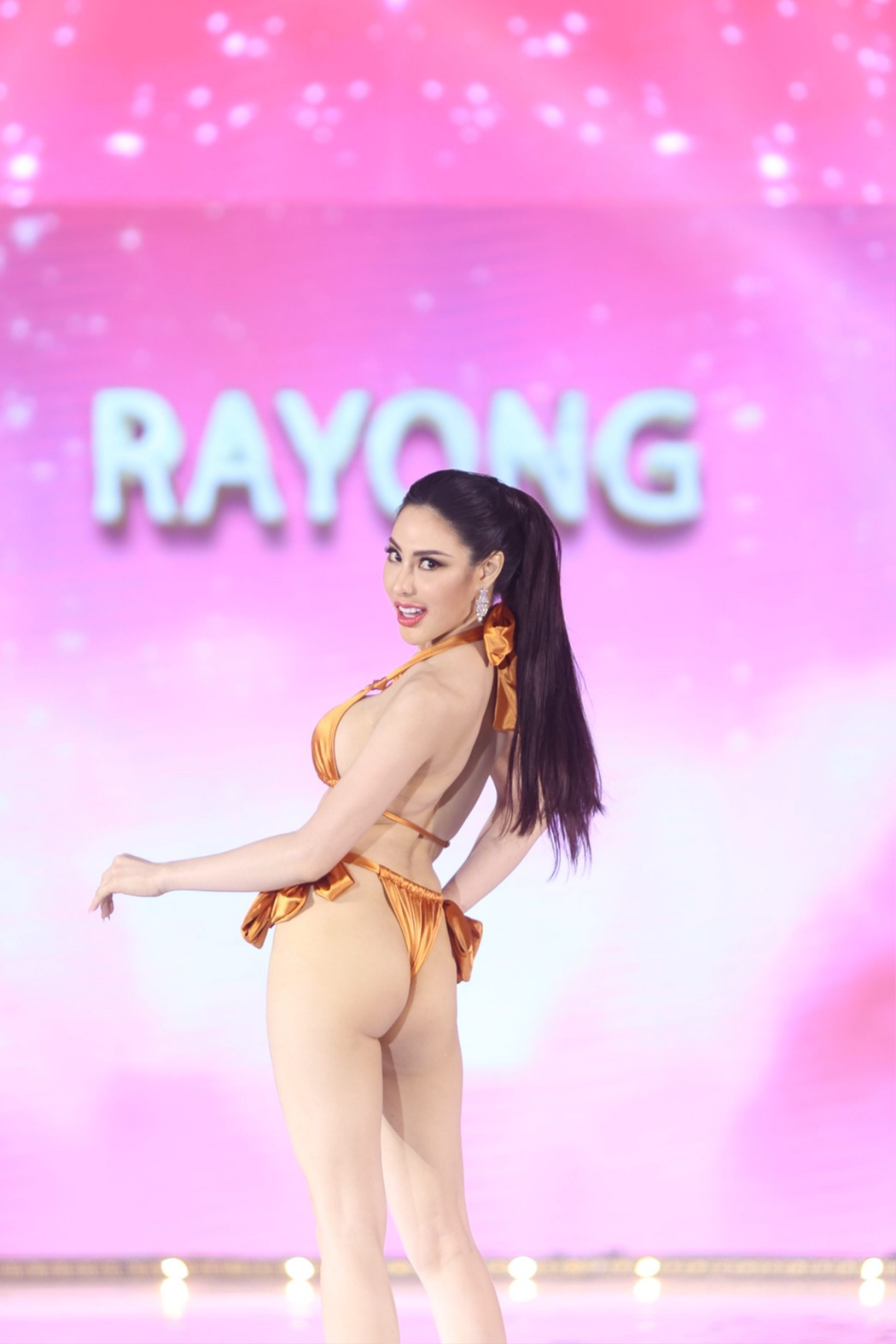 Thí sinh Miss Universe Thailand trình diễn bikini, netizen 'chê mạnh' một điểm Ảnh 7