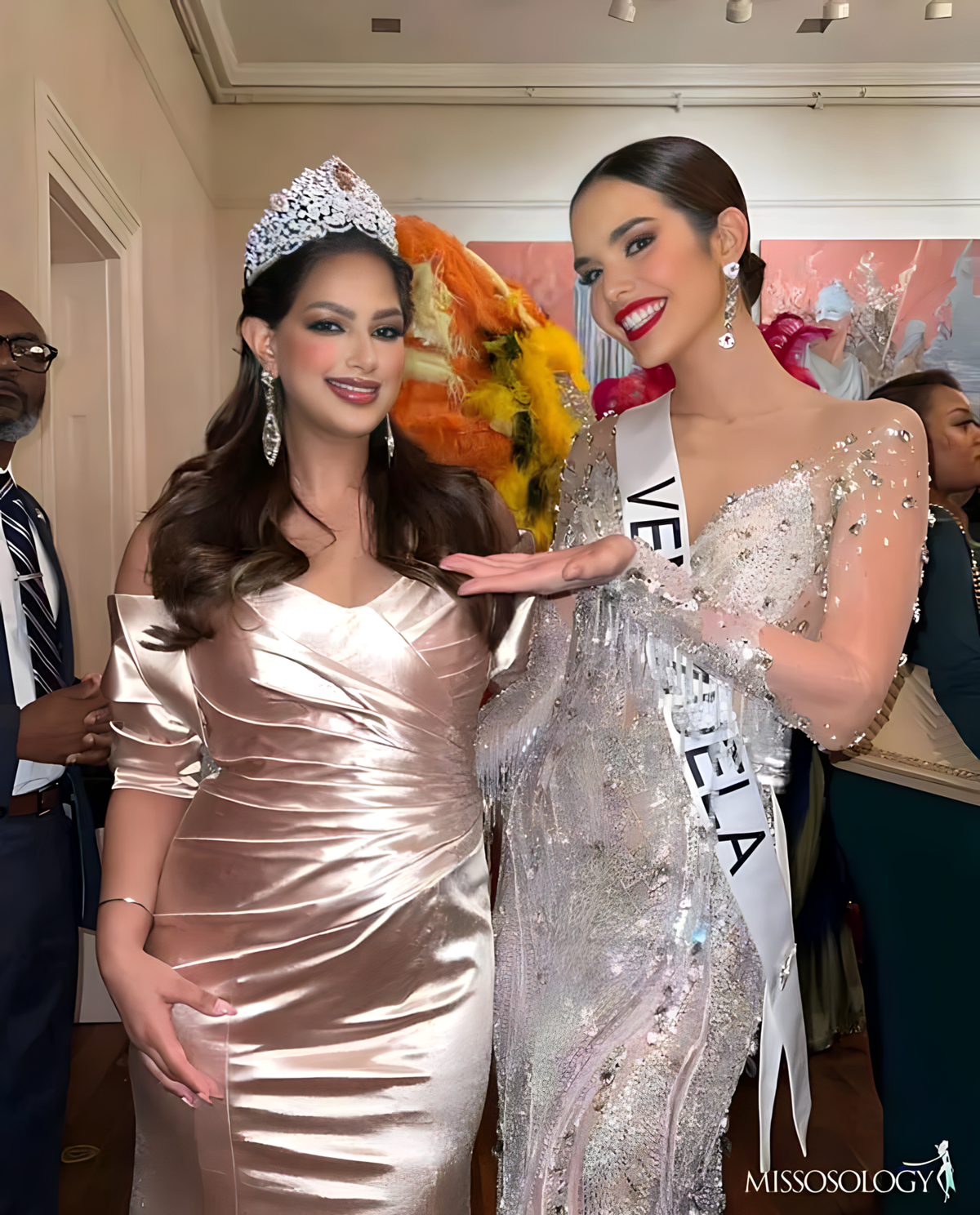 Từng béo phì, nay Miss Universe 2021 giảm cân ngoạn mục khiến antifan 'tắt điện' Ảnh 3