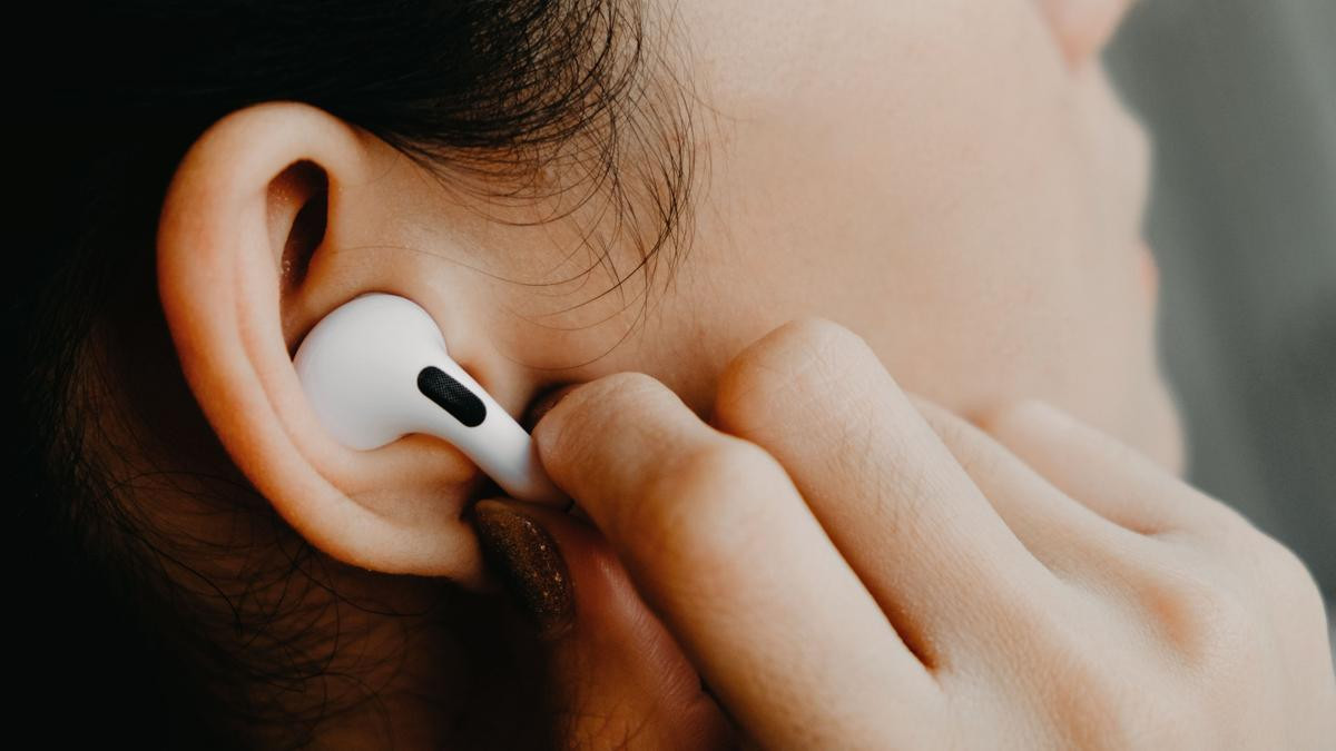 5 tính năng sắp xuất hiện trên tai nghe AirPods Pro 2 Ảnh 2