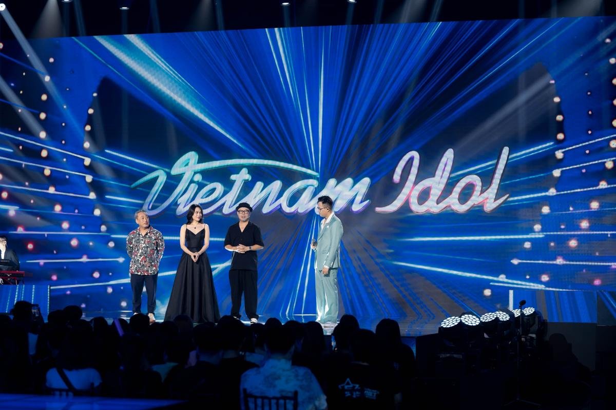 Dấu ấn liveshow 1 Vietnam Idol 2023: Xuân Định gây xúc động, Annie được Mỹ Tâm khen Ảnh 1