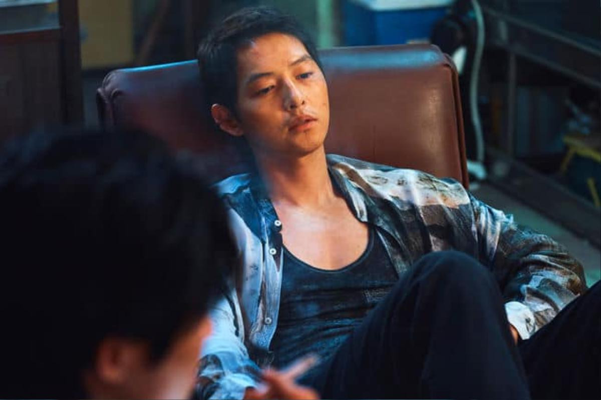 Song Joong Ki vừa tái xuất đã khẳng định đẳng cấp không ai làm lại Ảnh 3