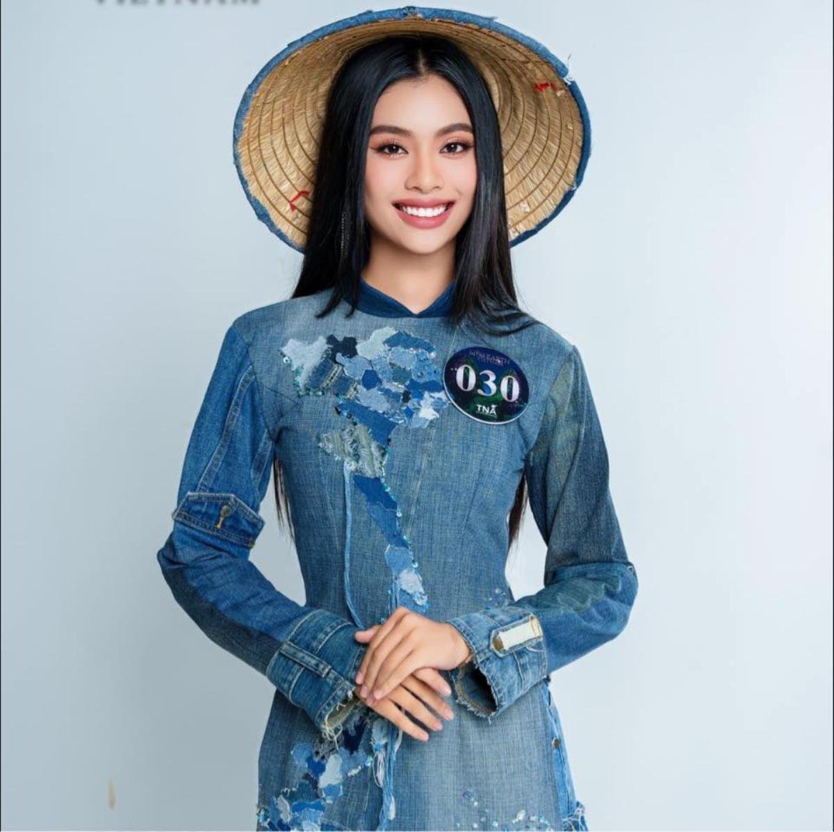 Mê đắm nhan sắc lai Tây của người đẹp quê Nghệ An thi Miss Earth Vietnam Ảnh 1